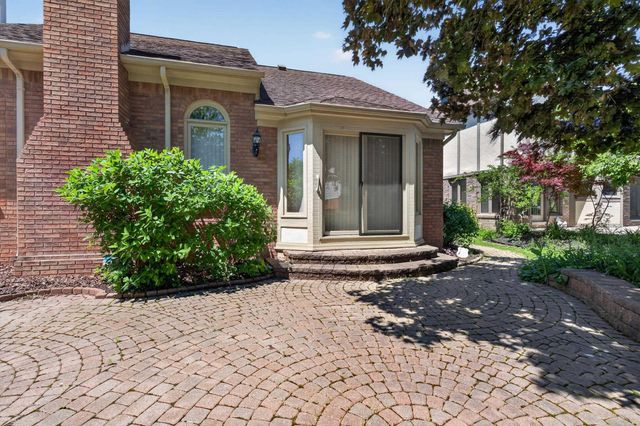 52294 Bryan Michael Drive, Macomb, MI 48042