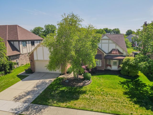 52294 Bryan Michael Drive, Macomb, MI 48042