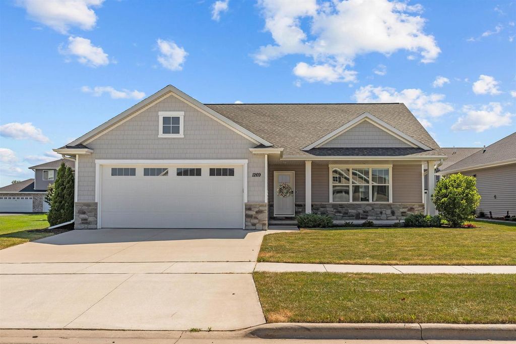 1269 BRAYDEN LANE, De Pere, WI 54115