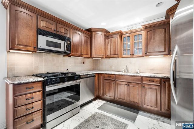 305 Heights Drive 3, Haledon, NJ 07508