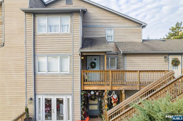 305 Heights Drive 3, Haledon, NJ 07508