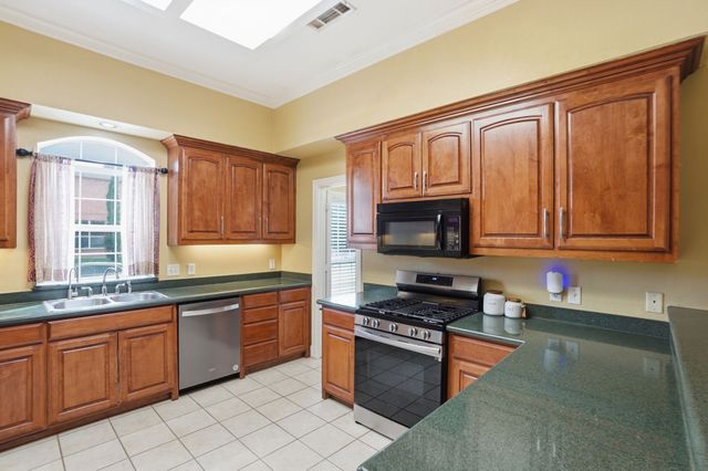 834 Heritage Parkway S, Allen, TX 75002