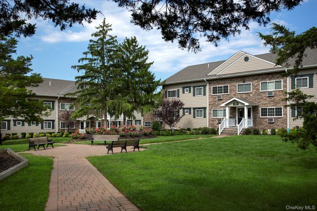 550 New Highway 1-2B, Hauppauge, NY 11788
