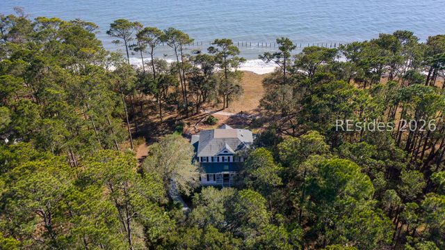 94 Martinangel Ln, Daufuskie Island, SC 29915