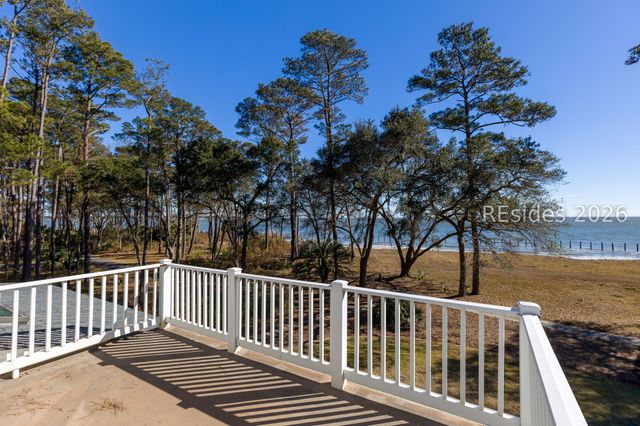 94 Martinangel Ln, Daufuskie Island, SC 29915