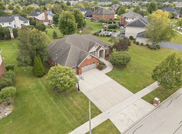 16243 W Blackhawk Drive, Lockport, IL 60441