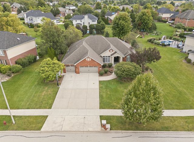 16243 W Blackhawk Drive, Lockport, IL 60441