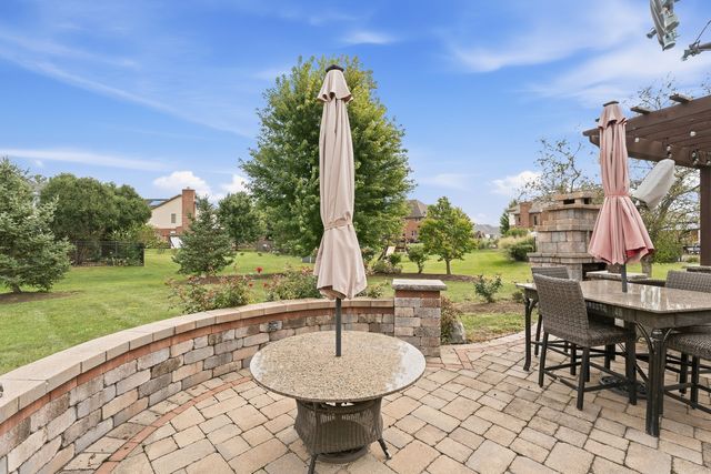 16243 W Blackhawk Drive, Lockport, IL 60441
