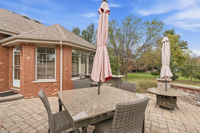 16243 W Blackhawk Drive, Lockport, IL 60441