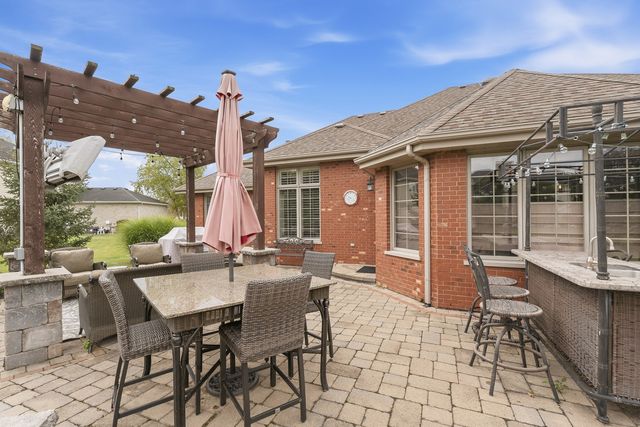 16243 W Blackhawk Drive, Lockport, IL 60441