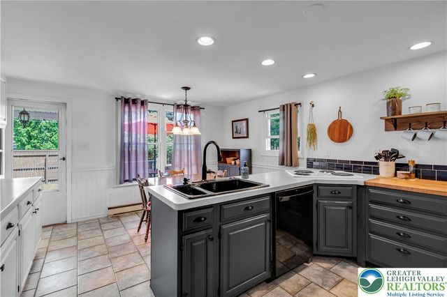 760 Carldon Street, Allentown City, PA 18103