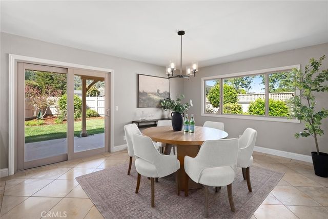 1736 Royal Court, San Luis Obispo, CA 93405