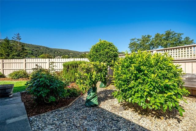 1736 Royal Court, San Luis Obispo, CA 93405