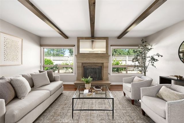 1736 Royal Court, San Luis Obispo, CA 93405