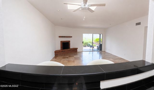 6887 E Via Vigna, Tucson, AZ 85750