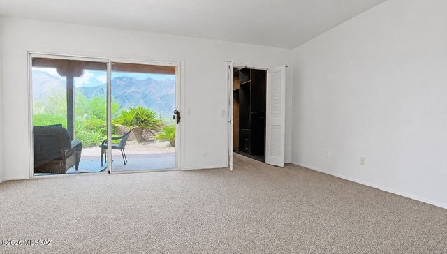 6887 E Via Vigna, Tucson, AZ 85750