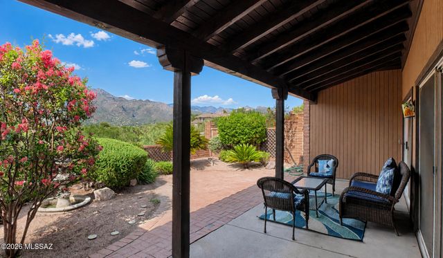 6887 E Via Vigna, Tucson, AZ 85750