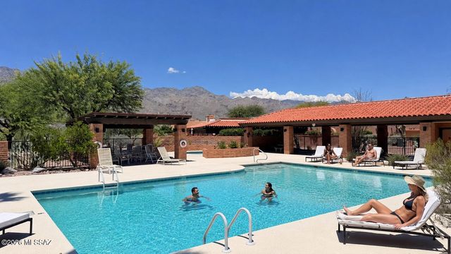 6887 E Via Vigna, Tucson, AZ 85750