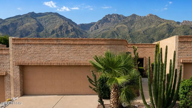6887 E Via Vigna, Tucson, AZ 85750