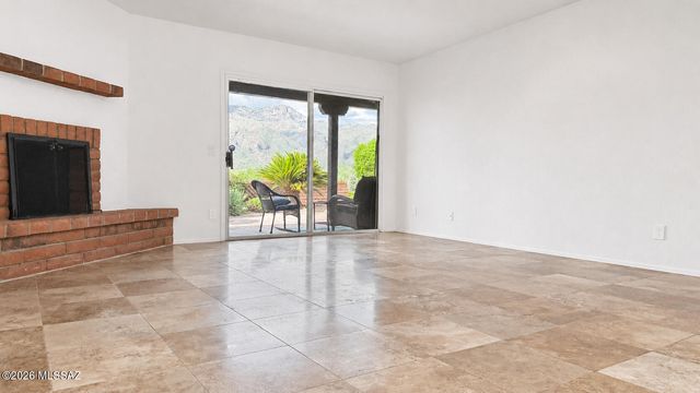 6887 E Via Vigna, Tucson, AZ 85750
