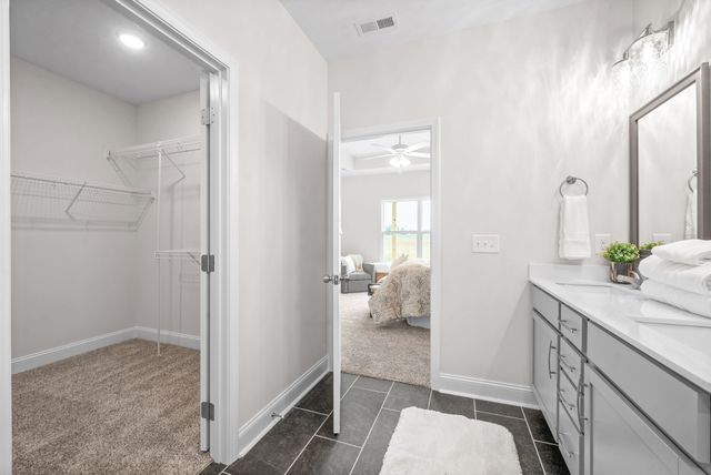 366 Galway Dr, Clarksville, TN 37042