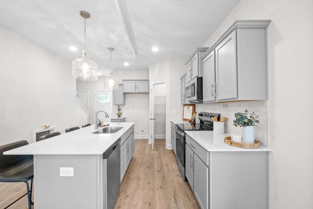 366 Galway Dr, Clarksville, TN 37042