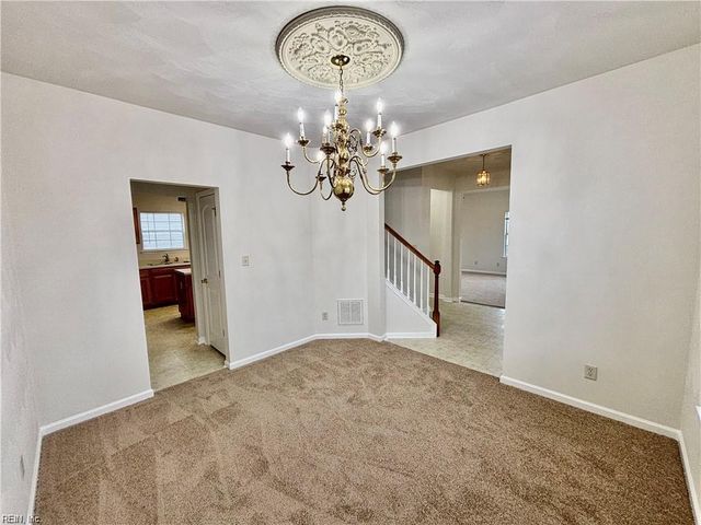 301 Lincoln RD, Chesapeake, VA 23320