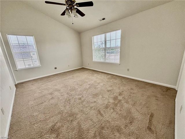 301 Lincoln RD, Chesapeake, VA 23320