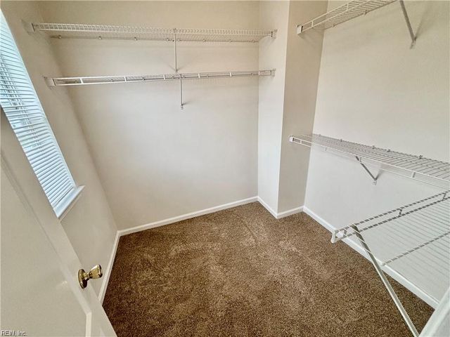 301 Lincoln RD, Chesapeake, VA 23320