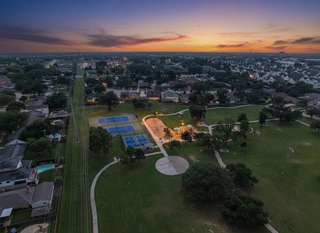 2707 Droxford Drive, Houston, TX 77008