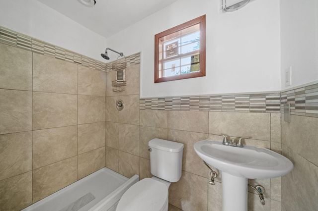 2707 Droxford Drive, Houston, TX 77008