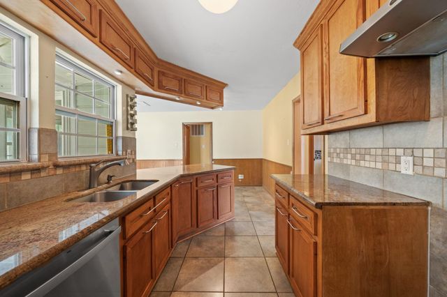2707 Droxford Drive, Houston, TX 77008