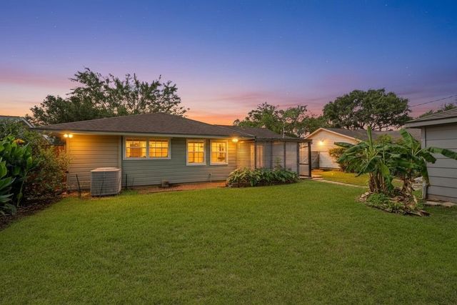2707 Droxford Drive, Houston, TX 77008