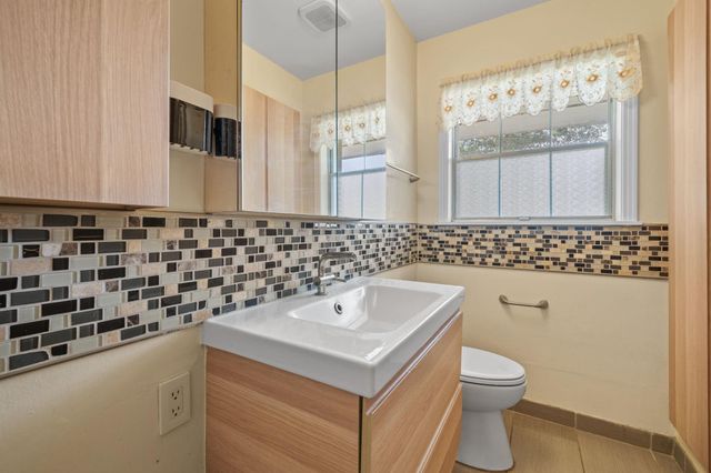 2707 Droxford Drive, Houston, TX 77008