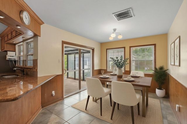 2707 Droxford Drive, Houston, TX 77008