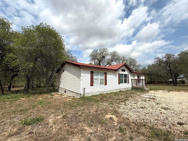 22819 Grand Spg, Elmendorf, TX 78112