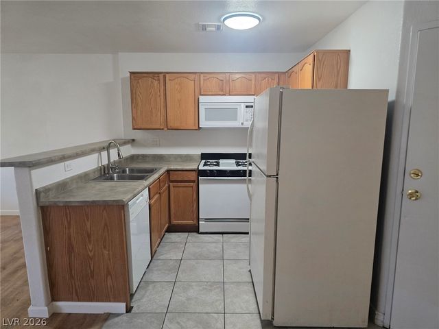 2517 Danborough Court 106, Las Vegas, NV 89106