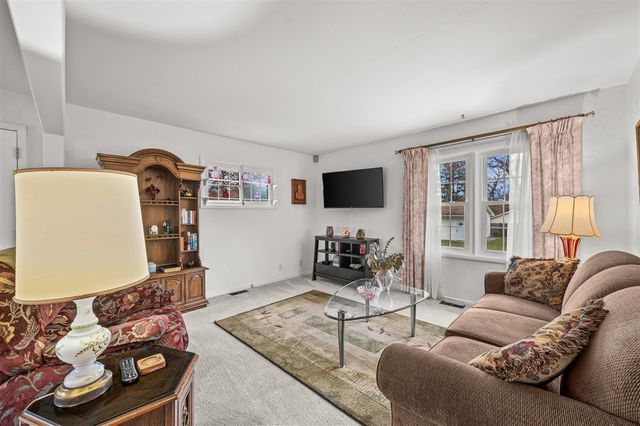 1225 Country Club Drive, Niles, MI 49120