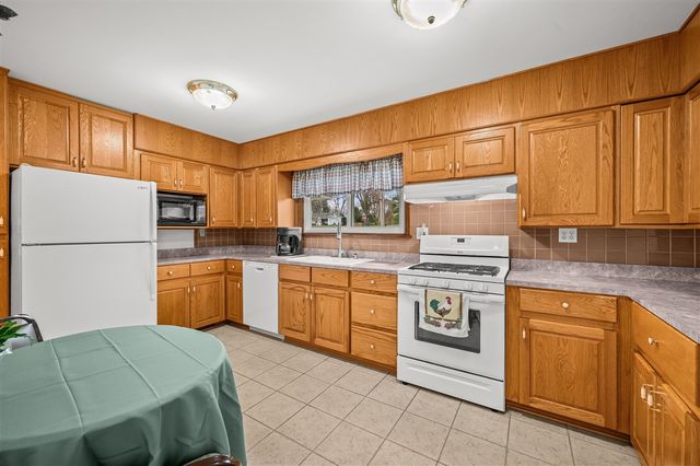 1225 Country Club Drive, Niles, MI 49120