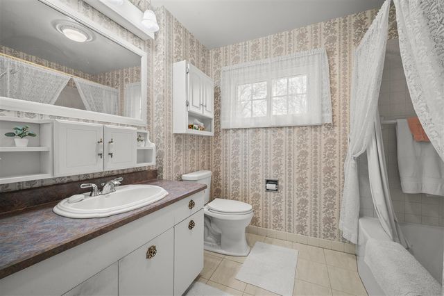 1225 Country Club Drive, Niles, MI 49120