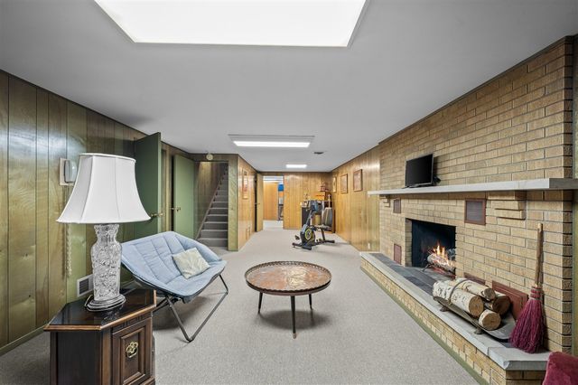 1225 Country Club Drive, Niles, MI 49120