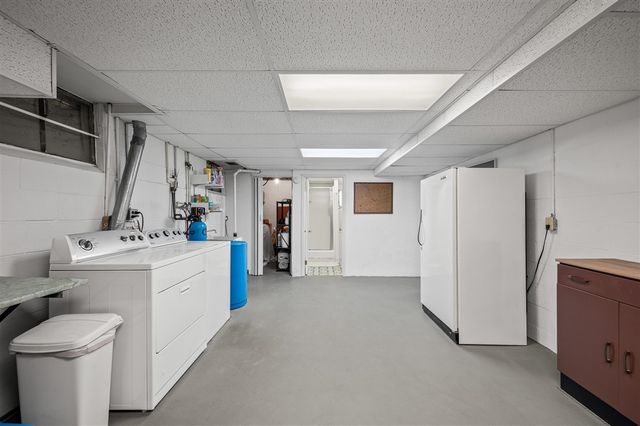 1225 Country Club Drive, Niles, MI 49120