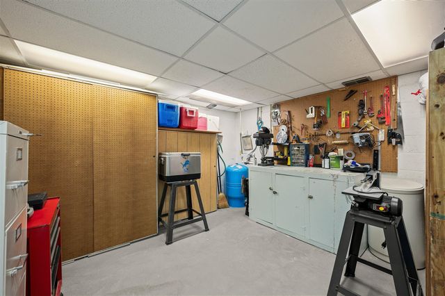 1225 Country Club Drive, Niles, MI 49120