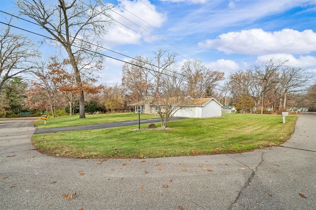 1225 Country Club Drive, Niles, MI 49120