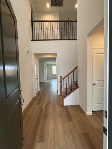 1276 Catherdral Court S, Madera, CA 93636