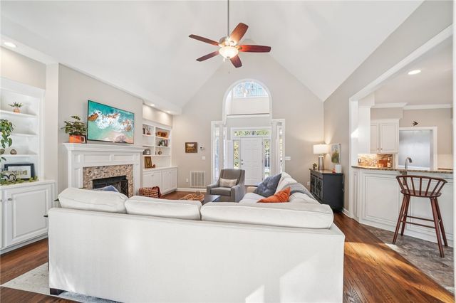 102 Lockmere Court, Easley, SC 29642