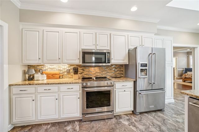 102 Lockmere Court, Easley, SC 29642