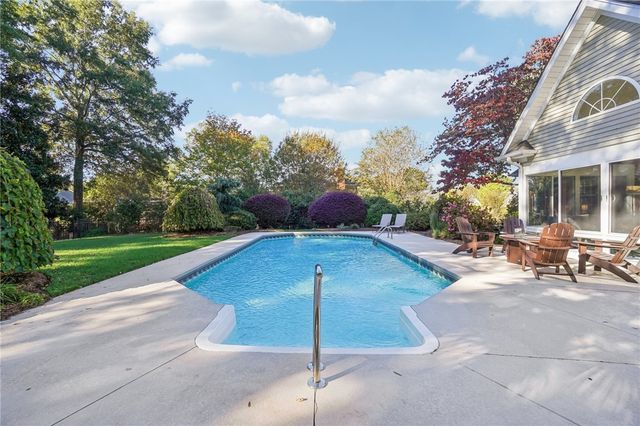 102 Lockmere Court, Easley, SC 29642