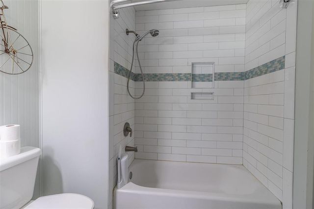 428 W Claude Street W, Lake Charles, LA 70605