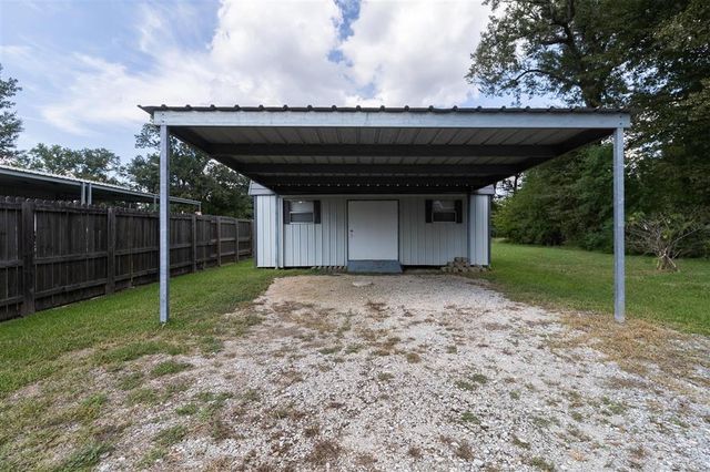 428 W Claude Street W, Lake Charles, LA 70605